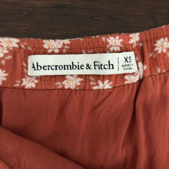Abercrombie & Fitch Floral Mini Skirt Size XS - Picture 6 of 10